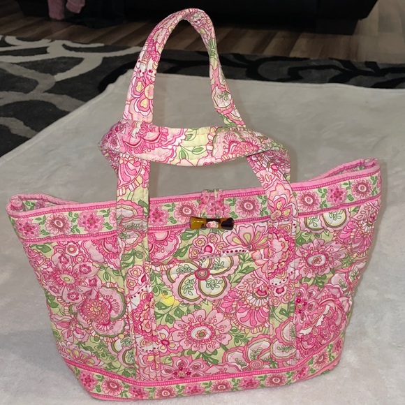Vera Bradley Handbags - Vera Bradley Toggle Tote in Petal Pink 🌸